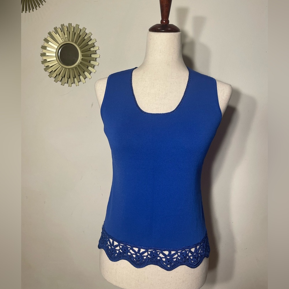 J.A.C. Blue Top - Size medium - Picture 6 of 7